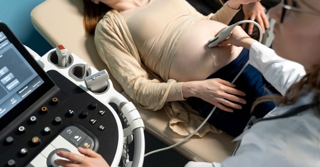 gynecologist in indore, best gynecology doctor in indore
